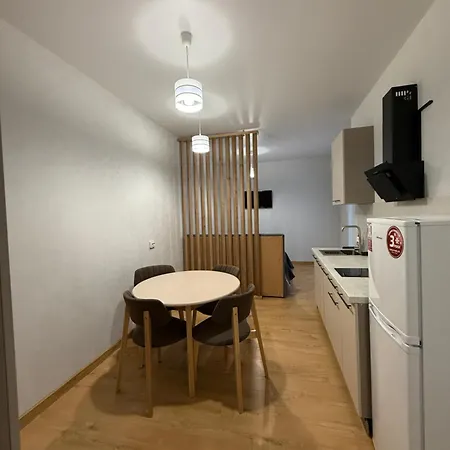 Door 아파트호텔 콜로미이아