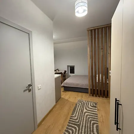 شقة فندقية Door 3*