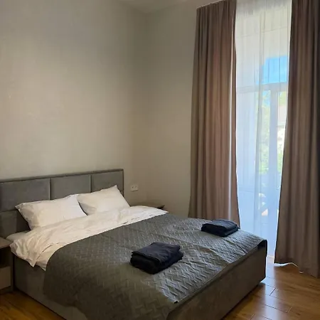 Door Hotel apartamentowy Kołomyja