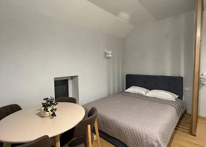 Door Apartahotel 3*